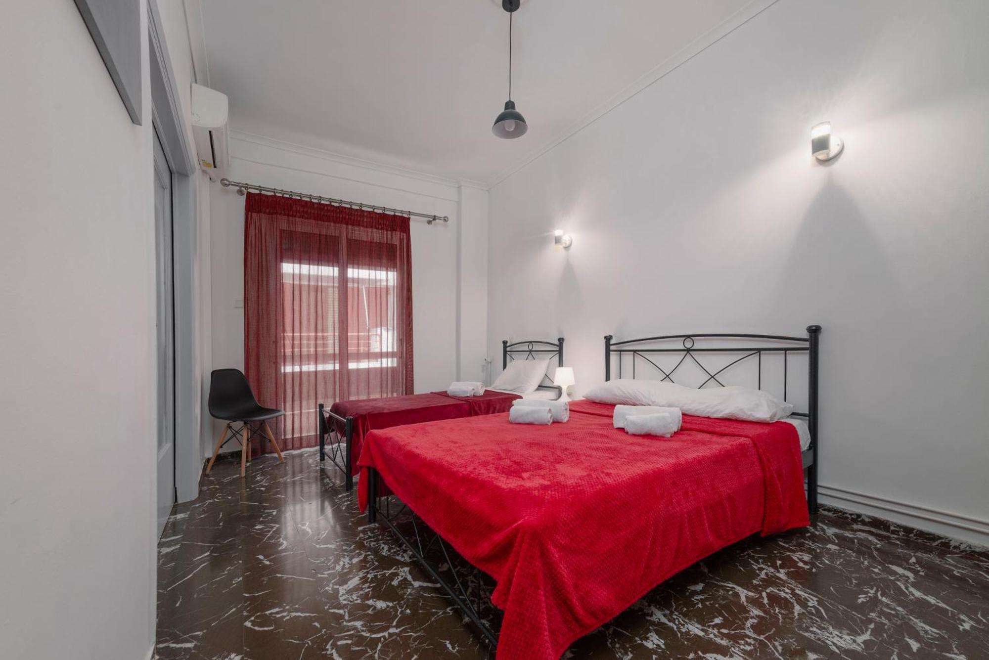 Local Urban Living 2Bd Apartment In เอเธนส์ ภายนอก รูปภาพ